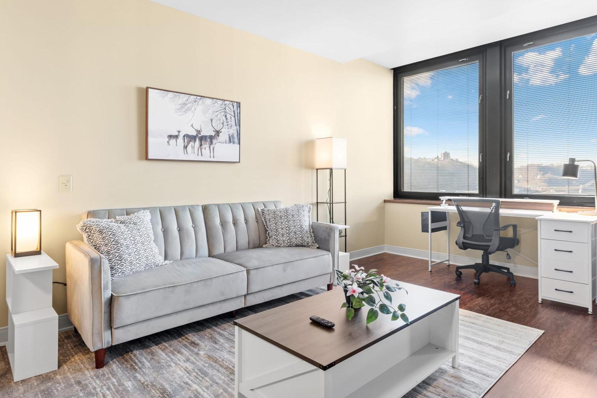 Luxury High Rise 1Bd River Views Downtown พิตต์สเบิร์ก ภายนอก รูปภาพ