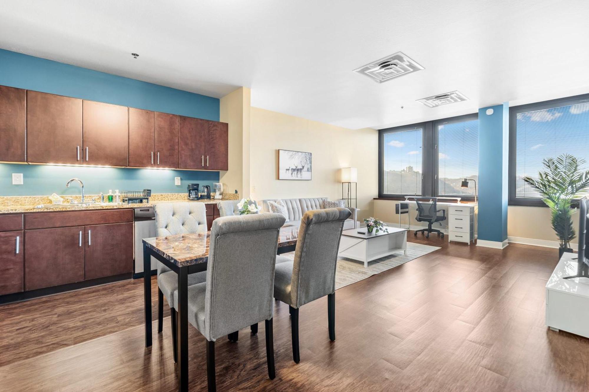 Luxury High Rise 1Bd River Views Downtown พิตต์สเบิร์ก ภายนอก รูปภาพ